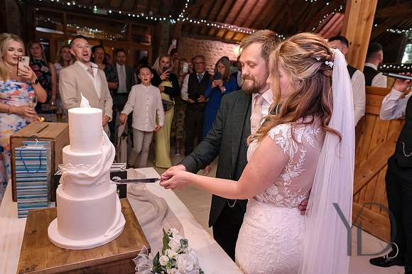 Katie & Matt Notley tythe barn- 482