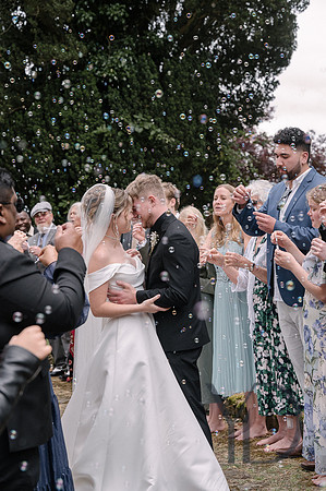 Jordana & Josh Notley Tythe Barn- 343