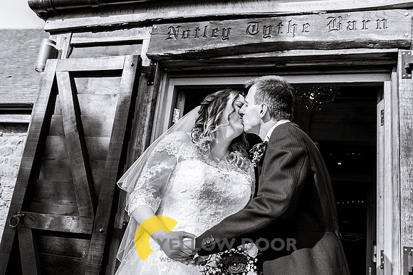 Emma and Olly Notley Tythe Barn_0239