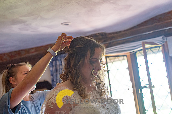 Emma and Olly Notley Tythe Barn_0027