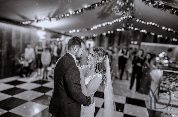 Katie & Matt Notley tythe barn- 492