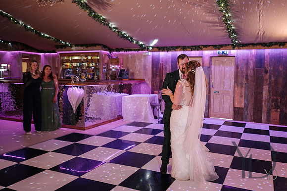 Katie & Matt Notley tythe barn- 498