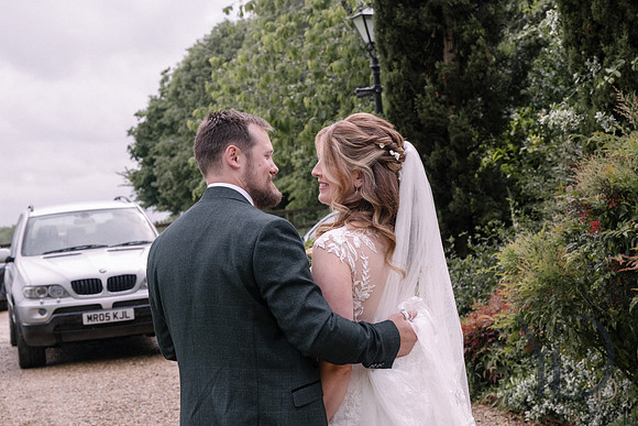 Katie & Matt Notley tythe barn- 156