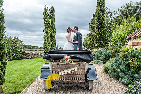 The Wedding Carriage 025