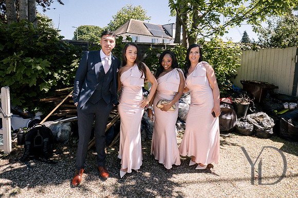 Sonia & Jamie's wedding Hulcott Barn-60