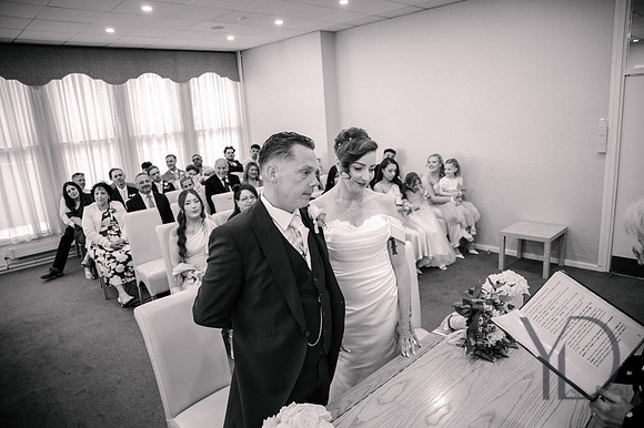 Sonia & Jamie's wedding Hulcott Barn-183
