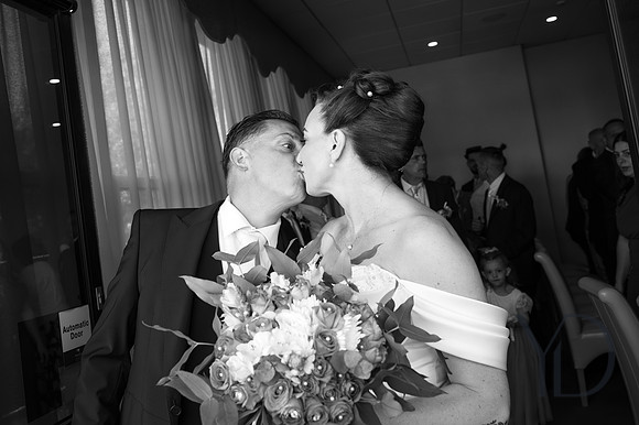Sonia & Jamie's wedding Hulcott Barn-257
