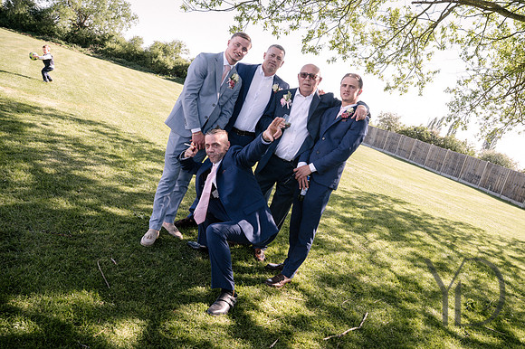 Sonia & Jamie's wedding Hulcott Barn-301