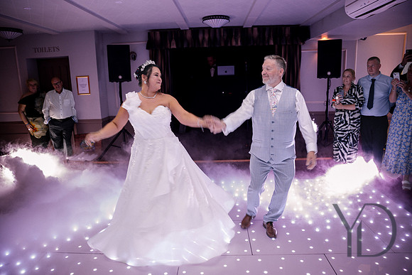 Michelle & Matt's wedding- 647