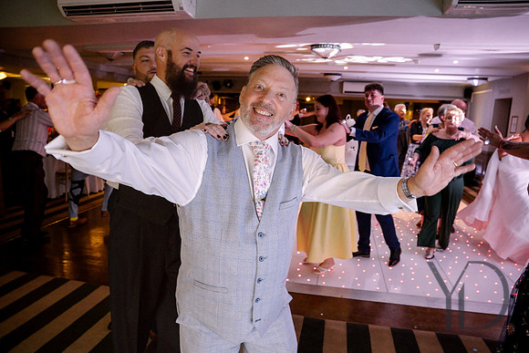 Michelle & Matt's wedding- 574