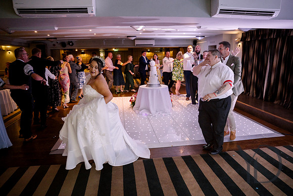 Michelle & Matt's wedding- 572