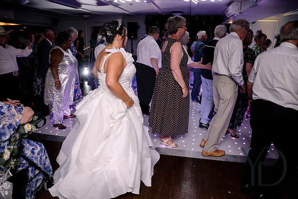 Michelle & Matt's wedding- 682