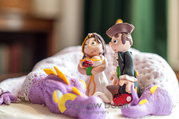 Lizzie- Stephens-wedding-cake-0003