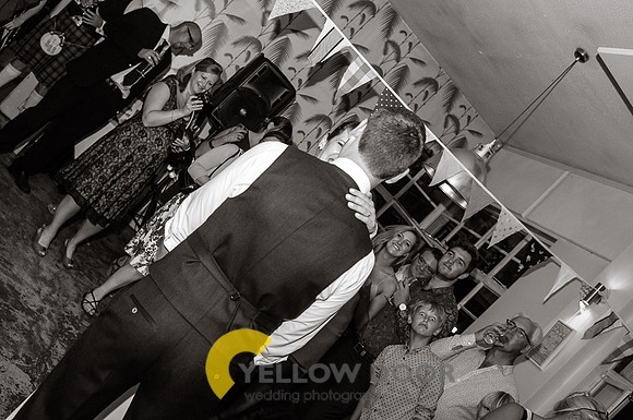 Hellen-Mike-Brockwell-Lido-wedding-0493