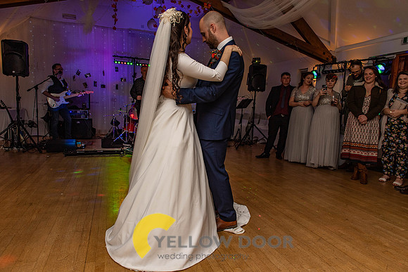 Page & Drews Thame Barns wedding_0465