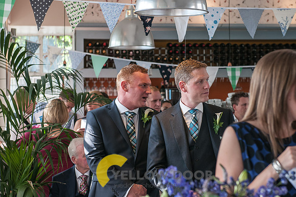 Hellen-Mike-Brockwell-Lido-wedding-0131