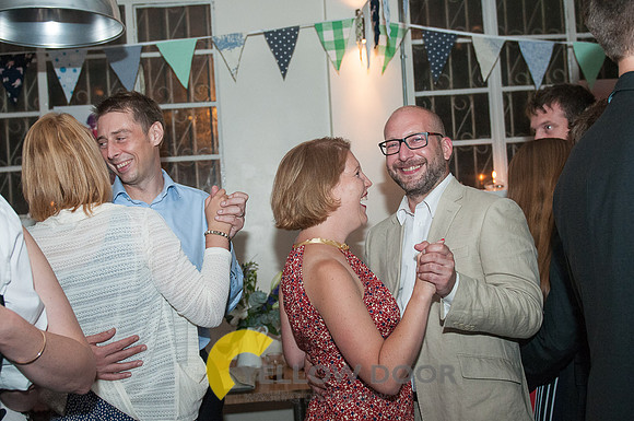 Hellen-Mike-Brockwell-Lido-wedding-0511