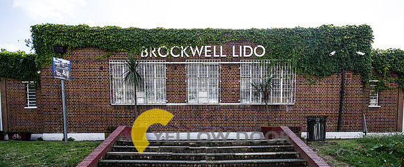 Hellen-Mike-Brockwell-Lido-wedding-0056