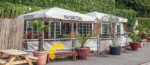 Hellen-Mike-Brockwell-Lido-wedding-0001