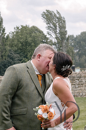 Tasha and Dan Notley tythe Barn- 336