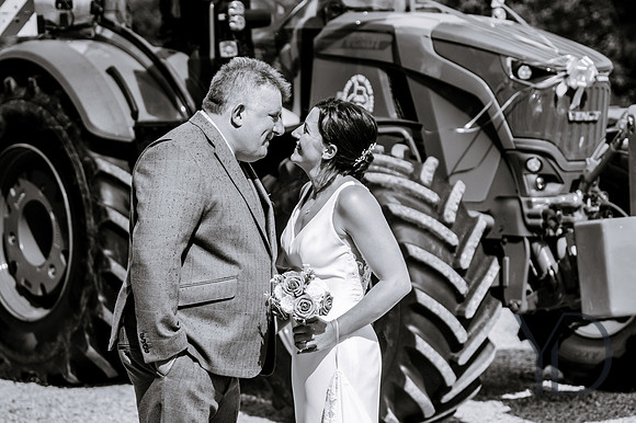 Tasha and Dan Notley tythe Barn- 347