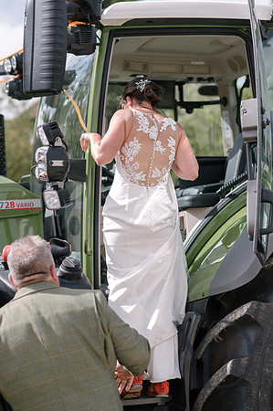 Tasha and Dan Notley tythe Barn- 401