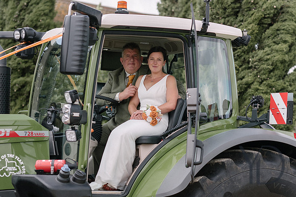 Tasha and Dan Notley tythe Barn- 404