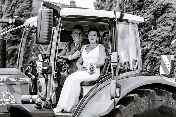 Tasha and Dan Notley tythe Barn- 405