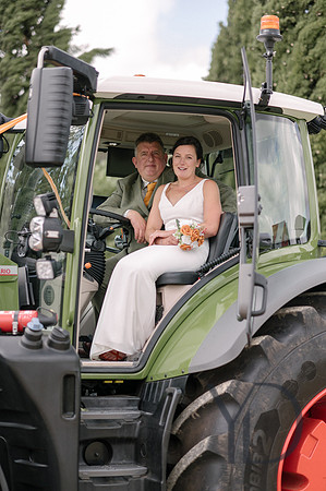 Tasha and Dan Notley tythe Barn- 406