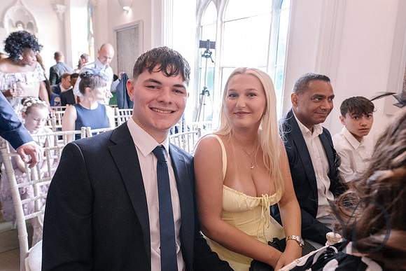 Sharon & Mark's wedding Missenden Abbey- 075
