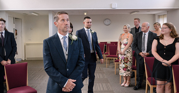 Deborah & Neils wedding in Beconsfield- 027