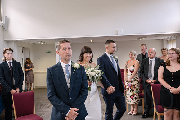 Deborah & Neils wedding in Beconsfield- 032