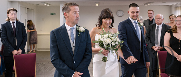 Deborah & Neils wedding in Beconsfield- 033