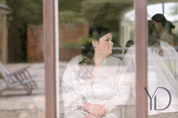 Angelique_Stuart_Notley_barn_wedding-6