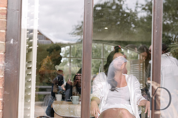 Angelique_Stuart_Notley_barn_wedding-18