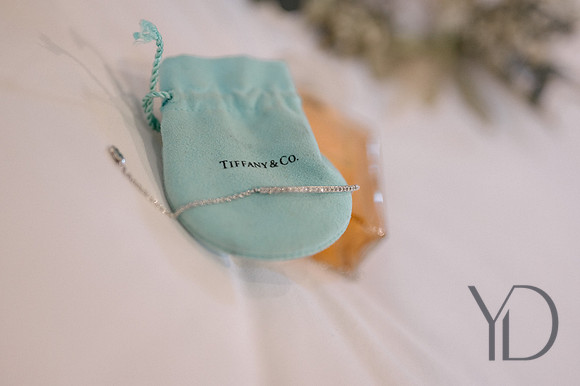 Angelique_Stuart_Notley_barn_wedding-41