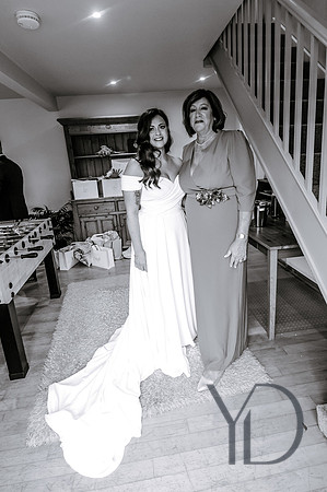 Angelique_Stuart_Notley_barn_wedding-82