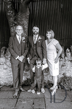 Angelique_Stuart_Notley_barn_wedding-87