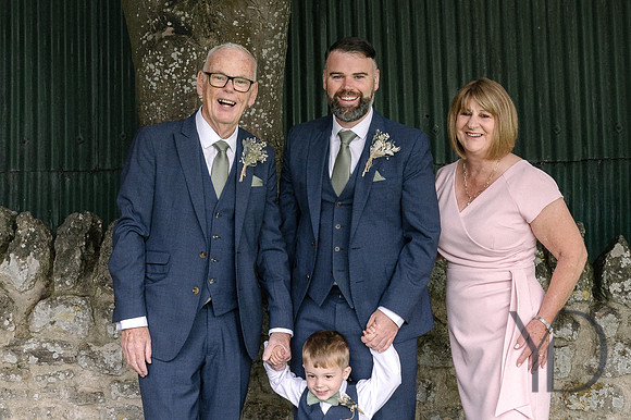 Angelique_Stuart_Notley_barn_wedding-89