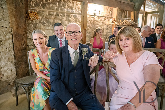 Angelique_Stuart_Notley_barn_wedding-144