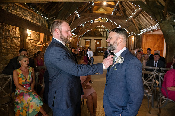 Angelique_Stuart_Notley_barn_wedding-153