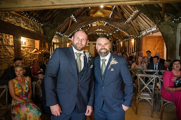 Angelique_Stuart_Notley_barn_wedding-154