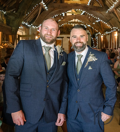 Angelique_Stuart_Notley_barn_wedding-155