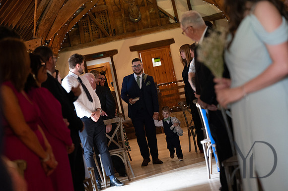 Angelique_Stuart_Notley_barn_wedding-166