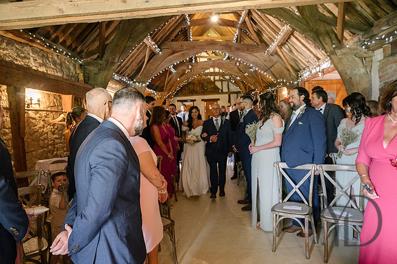 Angelique_Stuart_Notley_barn_wedding-179
