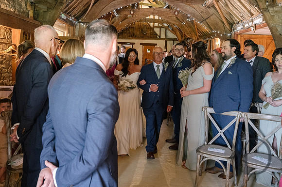 Angelique_Stuart_Notley_barn_wedding-181
