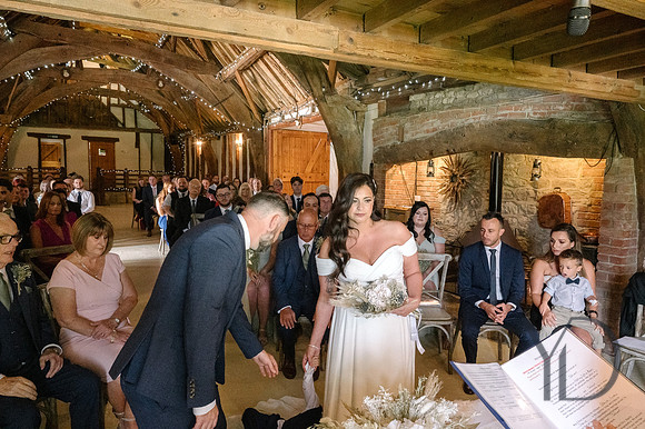 Angelique_Stuart_Notley_barn_wedding-187