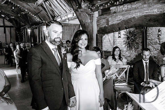 Angelique_Stuart_Notley_barn_wedding-191