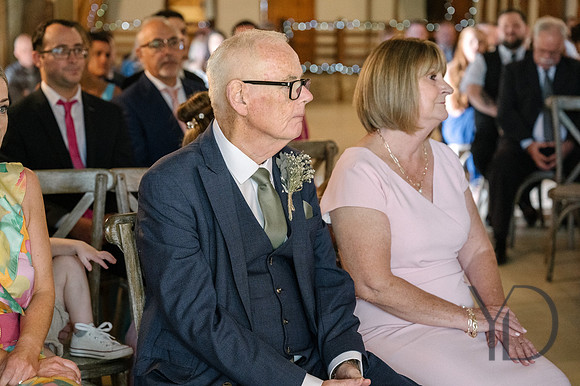Angelique_Stuart_Notley_barn_wedding-195