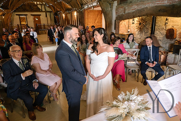 Angelique_Stuart_Notley_barn_wedding-207